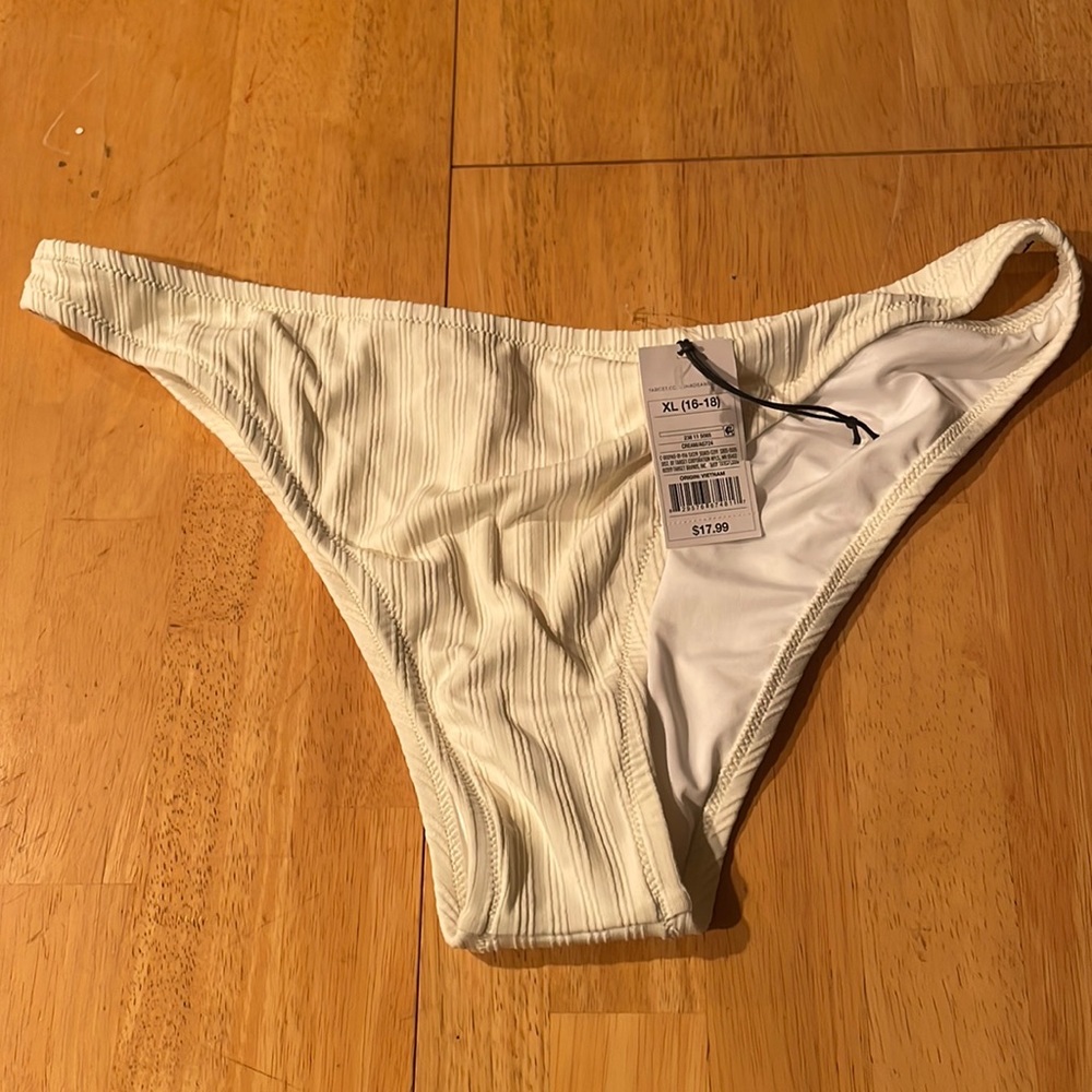 Bikini bottoms